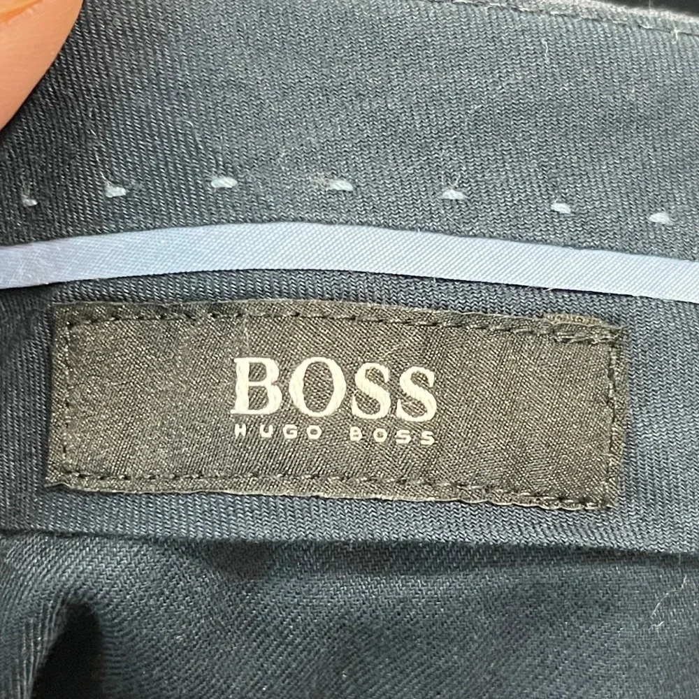 Hugo Boss Virgin Wool Dress Pants Men 38x34 Navy Blue Flat Front Business Formal